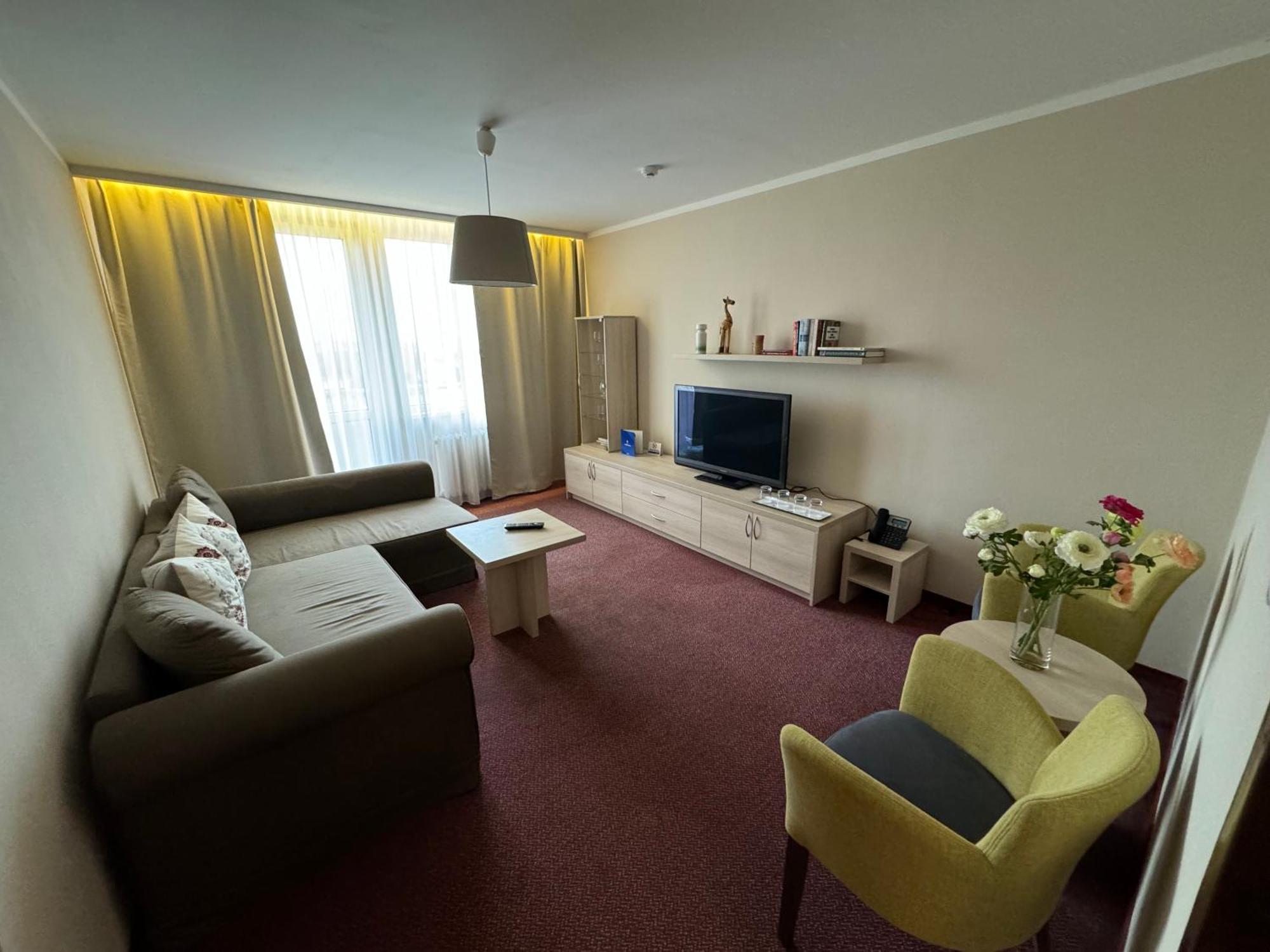 טרנבה Hotel Spectrum מראה חיצוני תמונה